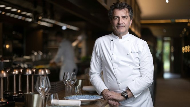 A 18 Michelin-csillagot szerzett sztárséf ismét harcba száll fia halála miatt