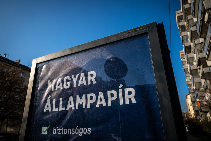 Állampapírok: a 7 százalék kamattal kaszál a lakosság, a profiknak már jóval kevesebb jut