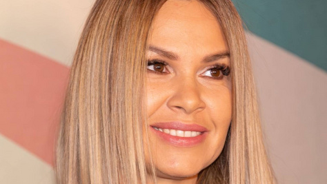 Dundika lila miniben a buli szépe volt: ilyen egy divatkirálynő