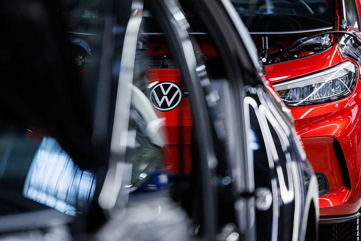 Tovább farag a költségein a Volkswagen, drasztikus lépésre szánta el magát