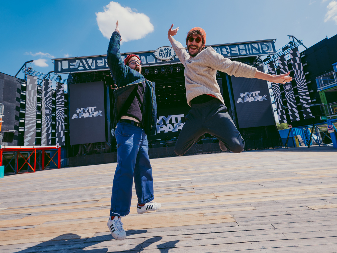 Fiúk a Csaknekedkislányból