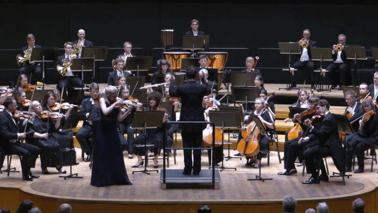 Levegőbe repült az egymillió fontos hegedű a karmester miatt