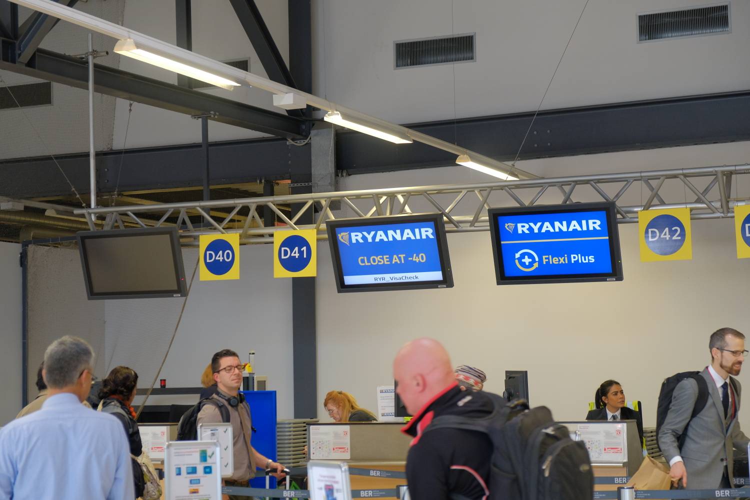 ryanair check in (2)