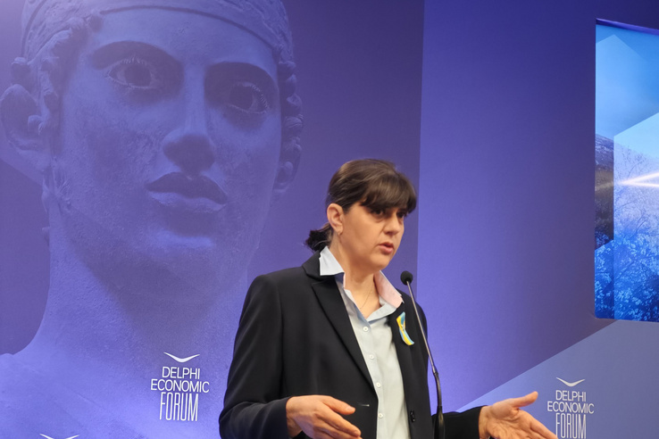 Európai főügyész az Economxnak: vád alá is kerülhet Orbán Viktor! Ezt üzente Magyar Péternek