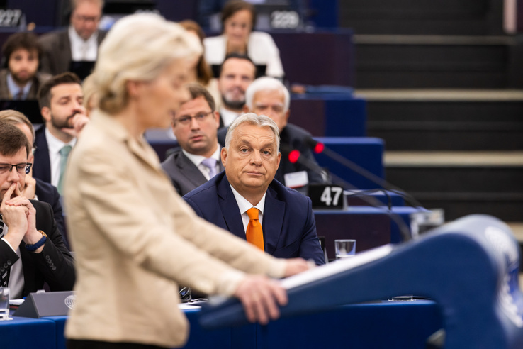 Hónapokig tartó politikai krimi után dőlt el a 90 milliárd eurós ukrán hitel sorsa