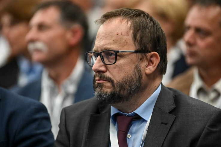 Neki kellene rendet raknia a költségvetésben: így jutott el Kármán András a Tiszáig