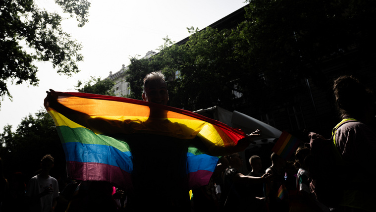 Nyilvánosságra hozták, hogy ki áll az&nbsp;első magyar LMBTQI-tévécsatorna mögött
