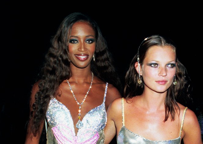 Régen és most: ennyit változtak az évek során a '90-es évek legdögösebb divatikonjai