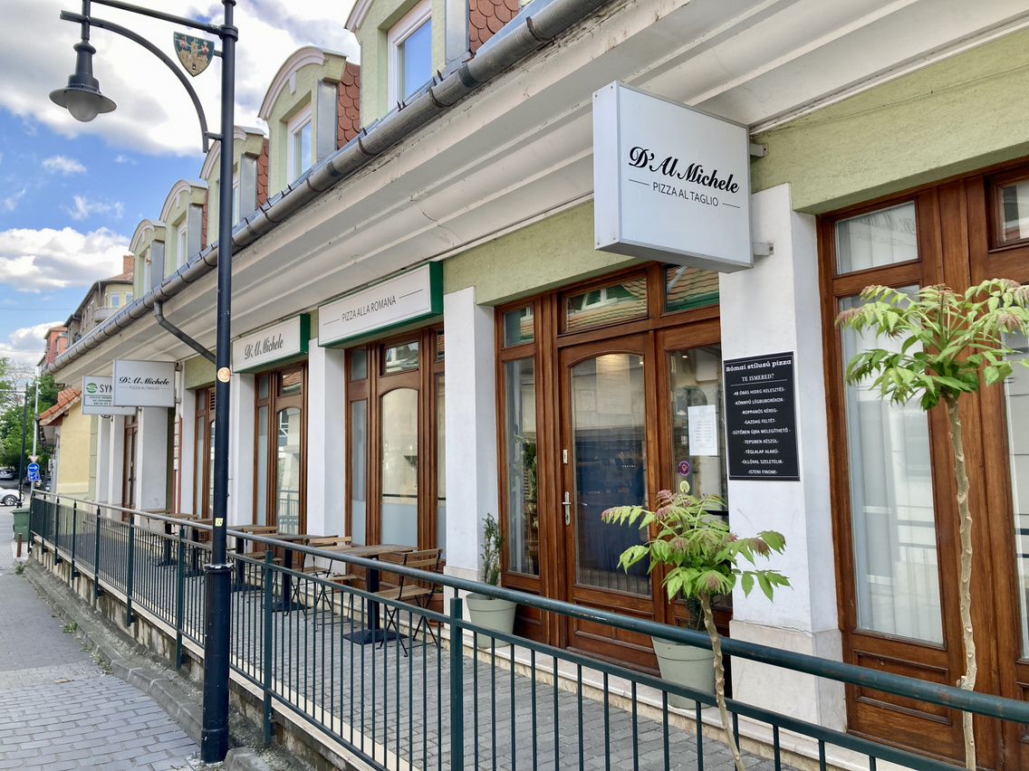 dal-michele-új-hely-lili