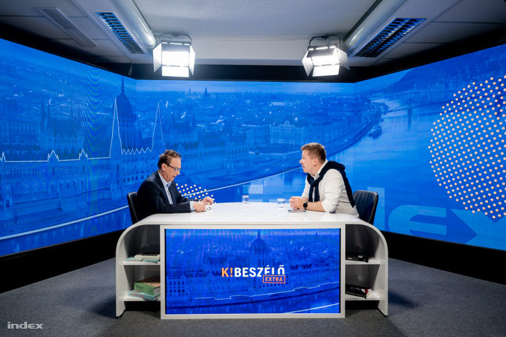 Bendarzsevszkij Anton a Kibeszélő Extra felvételén 2026. április 24-én