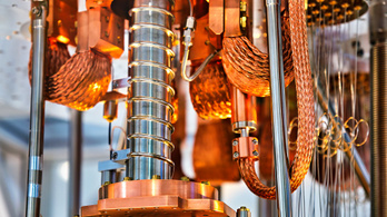 Ha eljön a Q-nap, azok fogják uralni a Földet, akik a vizet és az atomot