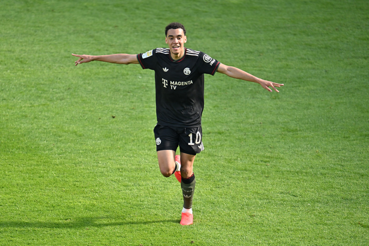 A háromgólos hátrány smafu, a Bayern München újabb eszelős fordítást mutatott be