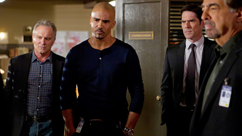 A Gyilkos elmék szívdöglesztő nyomozója 55 évesen is sármos