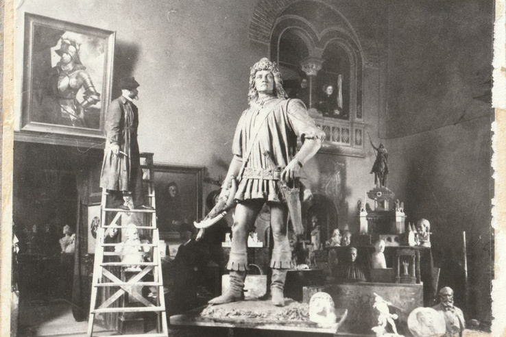 A különc szobrászzseni, aki talpig páncélban ment korcsolyázni a Városligetbe