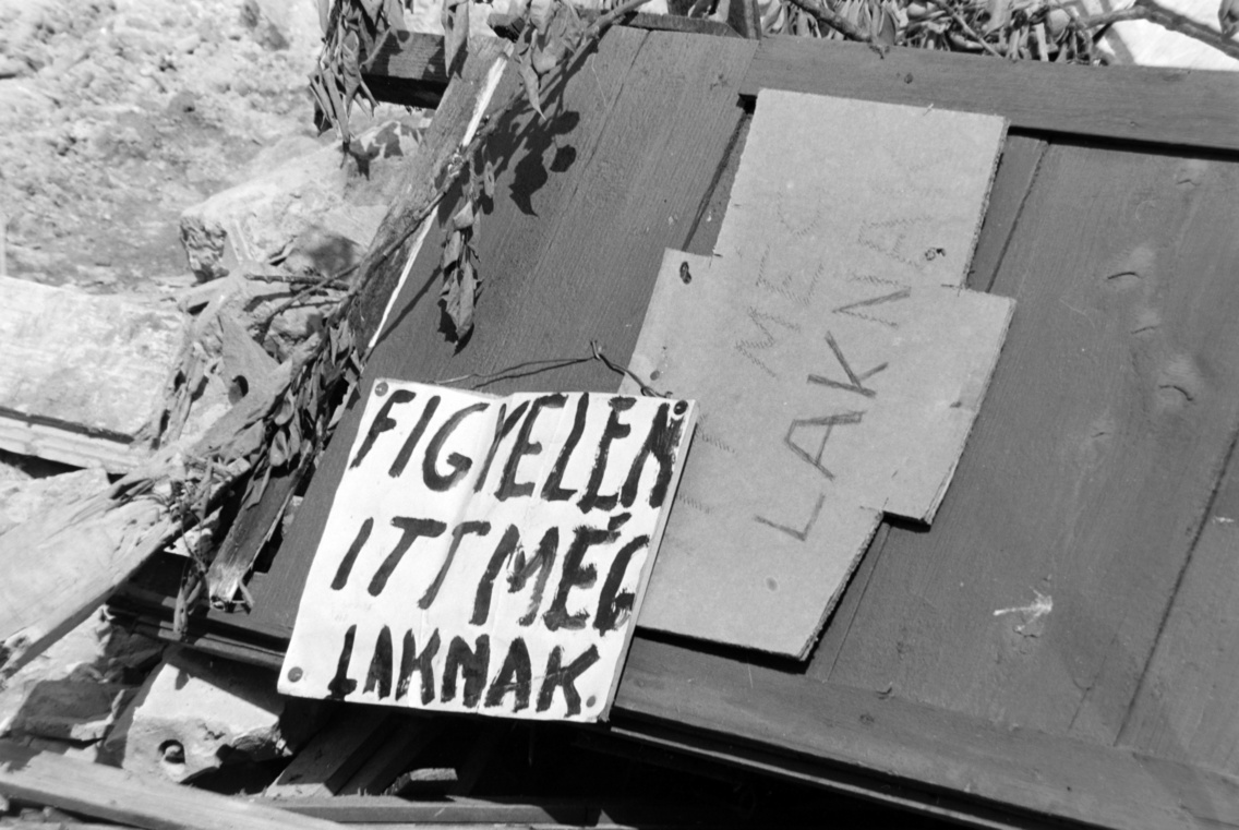 Az Állami lakótelep bontása, ma a Havanna-lakótelep házai állnak ezen a területen, 1976