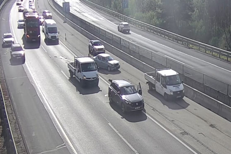 Nézni is rossz, ahogy pillanatok alatt őskáosz alakult ki az M3-ason