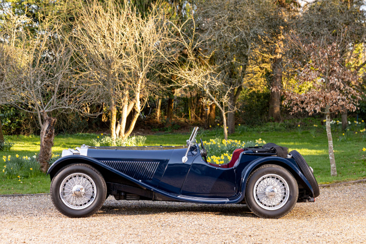 Ennek a gyönyörű, öreg Jaguarnak 70 évig egy tulaja volt