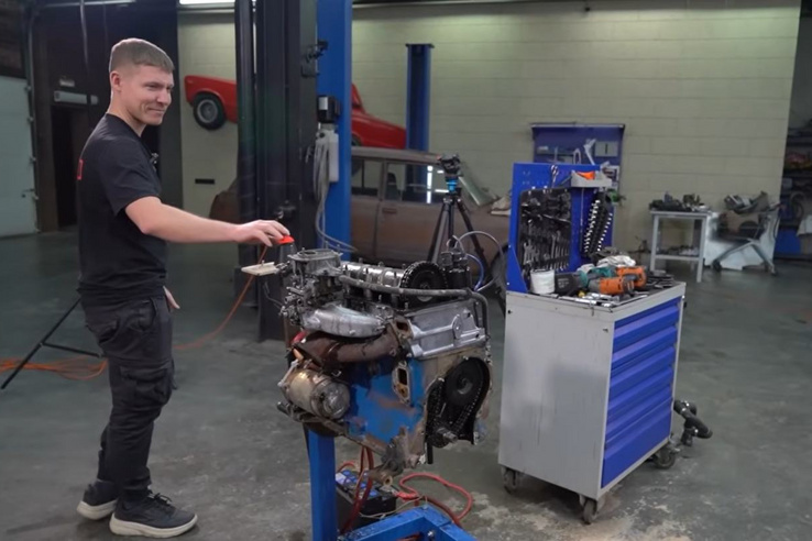 Jengáztál már belső égésű motorral úgy, hogy be is kellett indítani?