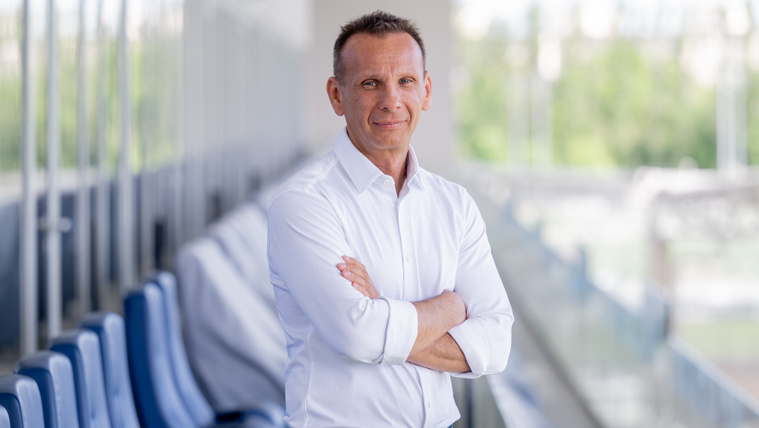 Megnyirbált fizetésekkel lett NB I-es a&nbsp;Vasas, bejött a legszívósabb futballvezér meglepő húzása