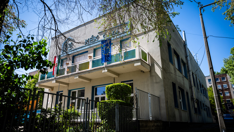 Alvó kisgyerekek közé lőtt be a solymári óvodába a&nbsp;71&nbsp;éves férfi