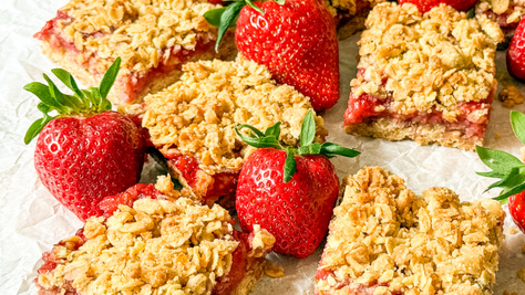 Epres morzsasüti: zabpehely roppan a tetején