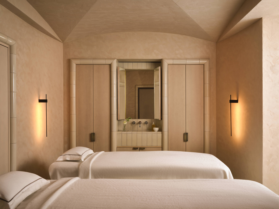 The St. Regis Budapest - spa- treatment room x couples