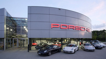 Élelmiszerboltot nyitnak az egykor legendás Porsche-szalon helyén