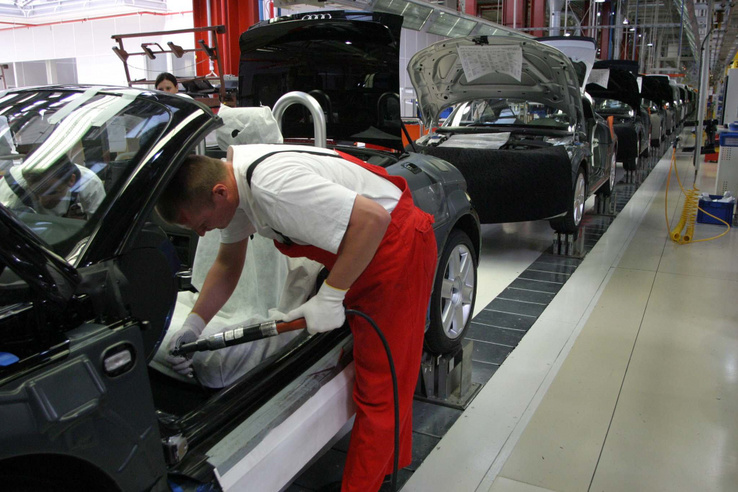 Vészjelzés Németországból: magyar dolgozók százai kerülhetnek utcára