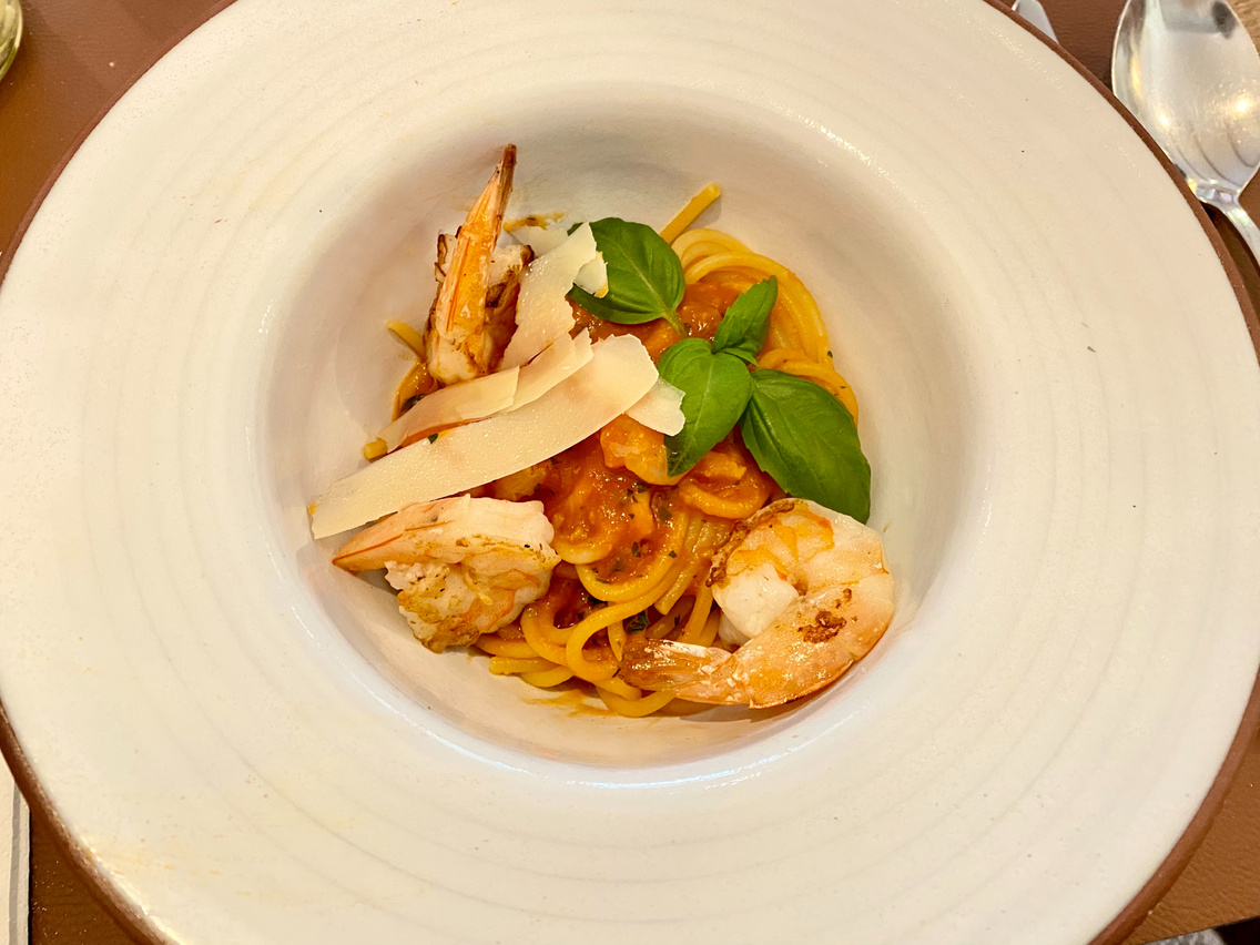 Az egyik legnépszerűbb fogás: házi paradicsomos spagetti tigrisrákkal