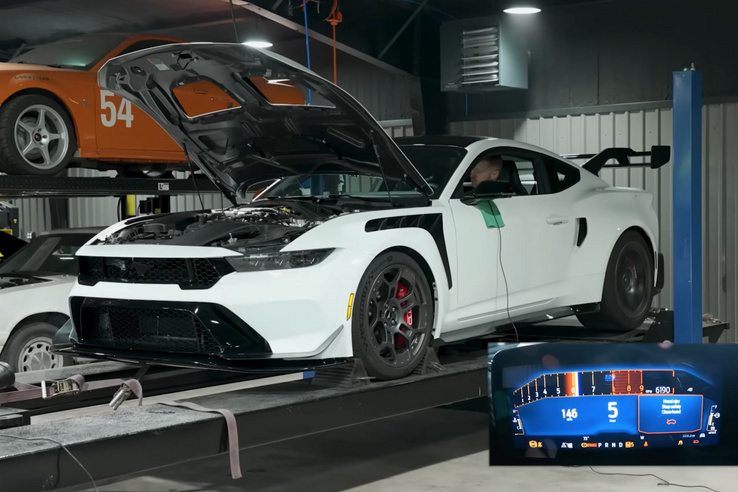 Hány lóerőt tud igazából a leggyorsabb utcai Mustang? Lemérték!