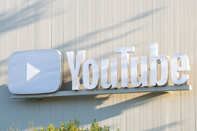 Ingyenesen elérhető lesz a&nbsp;YouTube-on egy eddig fizetős szolgáltatás