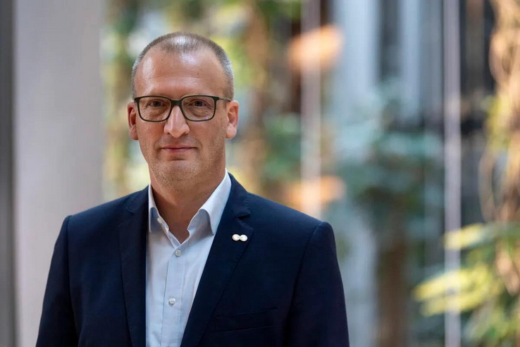 Egy beszédtől a miniszteri székig: ő rakhatja össze a szétvert magyar kultúrát
