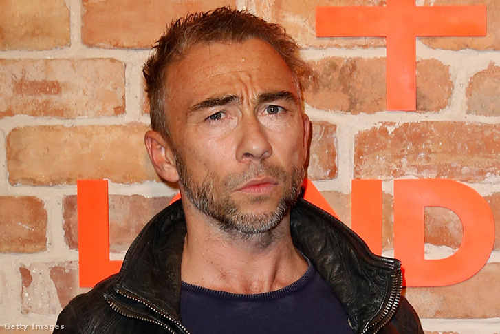 James Holder, a Superdry alapítója és kreatív igazgatója részt vesz a Superdry és a British Fashion Council London Collections: Men hivatalos nyitóeseményén 2015. január 8-án Londonban