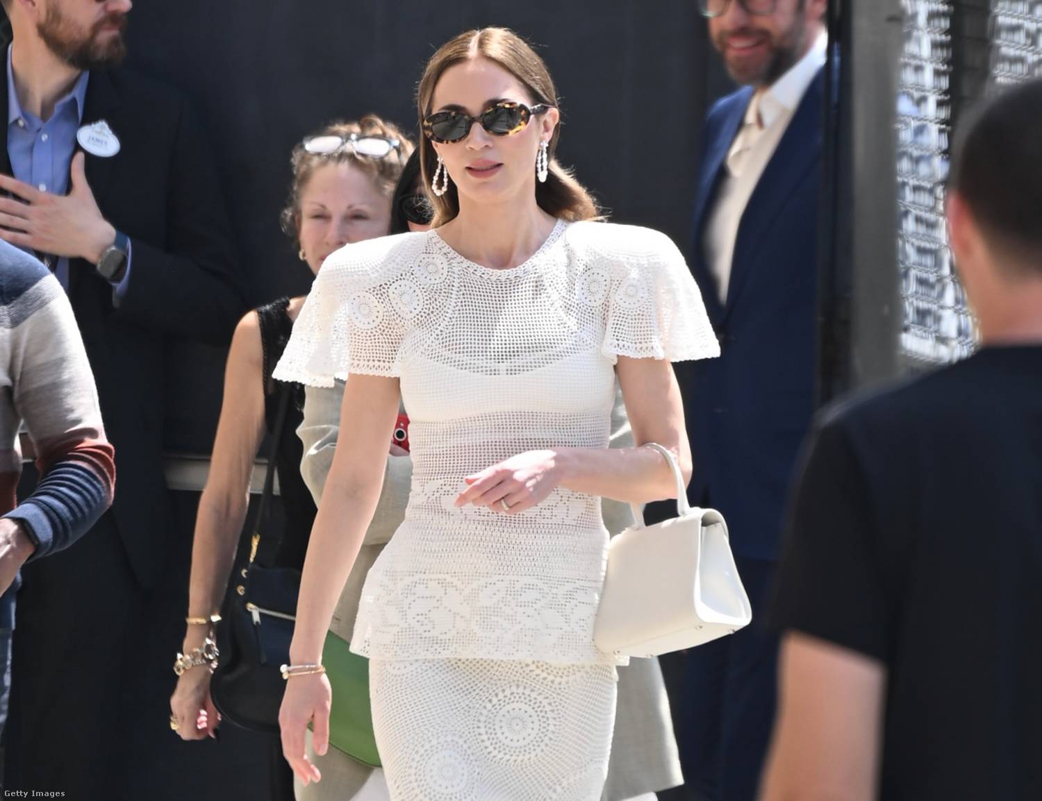 emily blunt vintage csipkedivat 2026