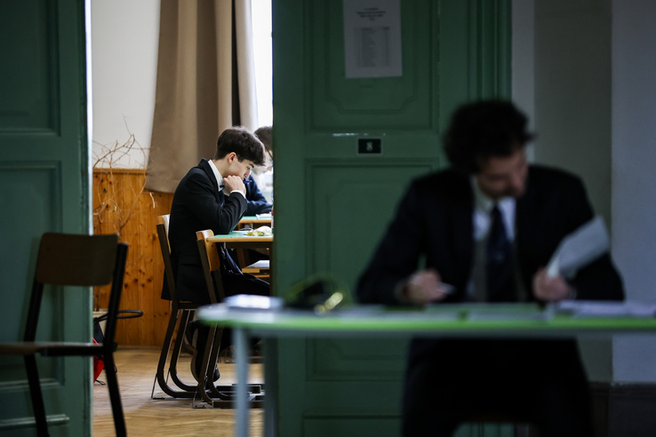Íme a matekérettségi megoldásai, volt, aki a&nbsp;második résznél sírógörcsöt kapott