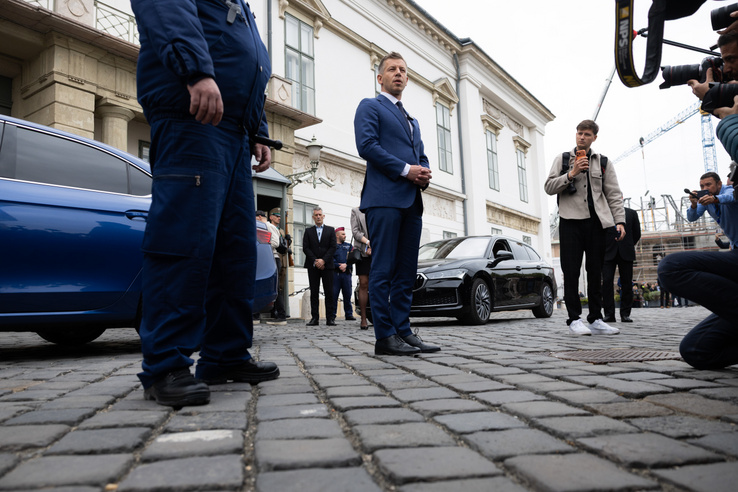 Íme Magyar Péter új testőrsége