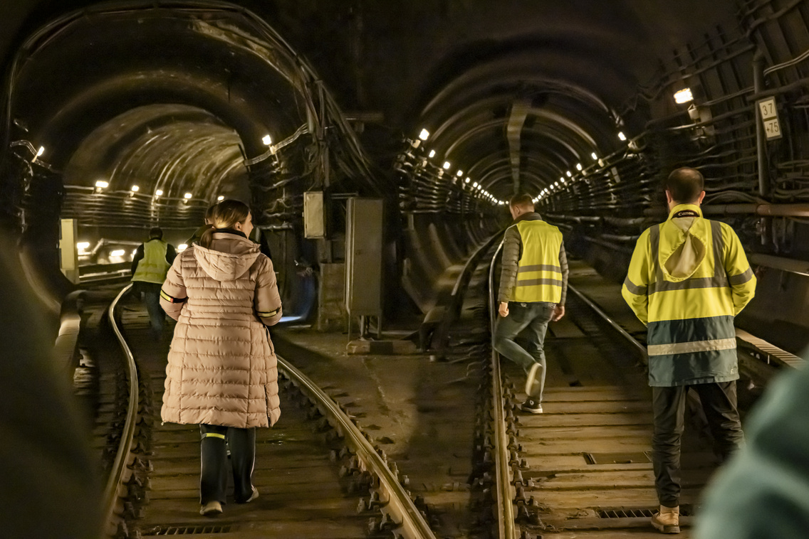 Bookazine metró bejárás 260227 Szabó Gábor 082