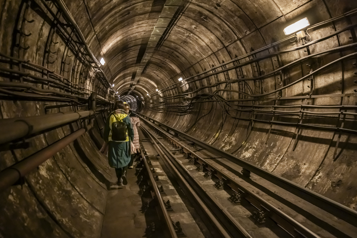 Bookazine metró bejárás 260227 Szabó Gábor 095