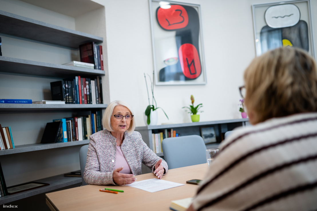 Krucsainé Herter Anikó