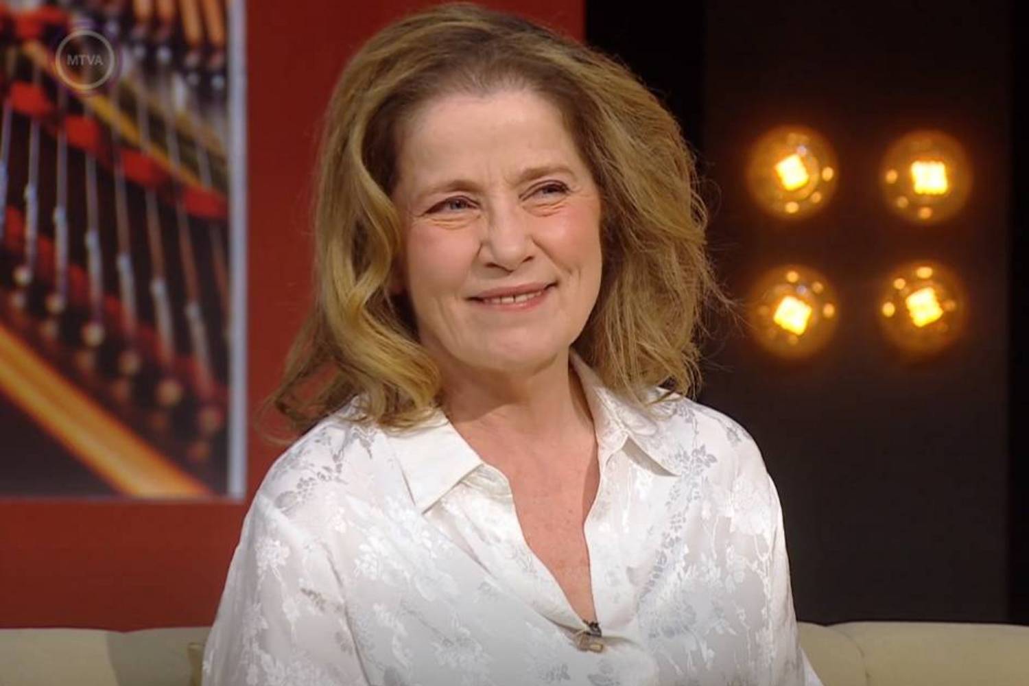 fehér anna ma(1)