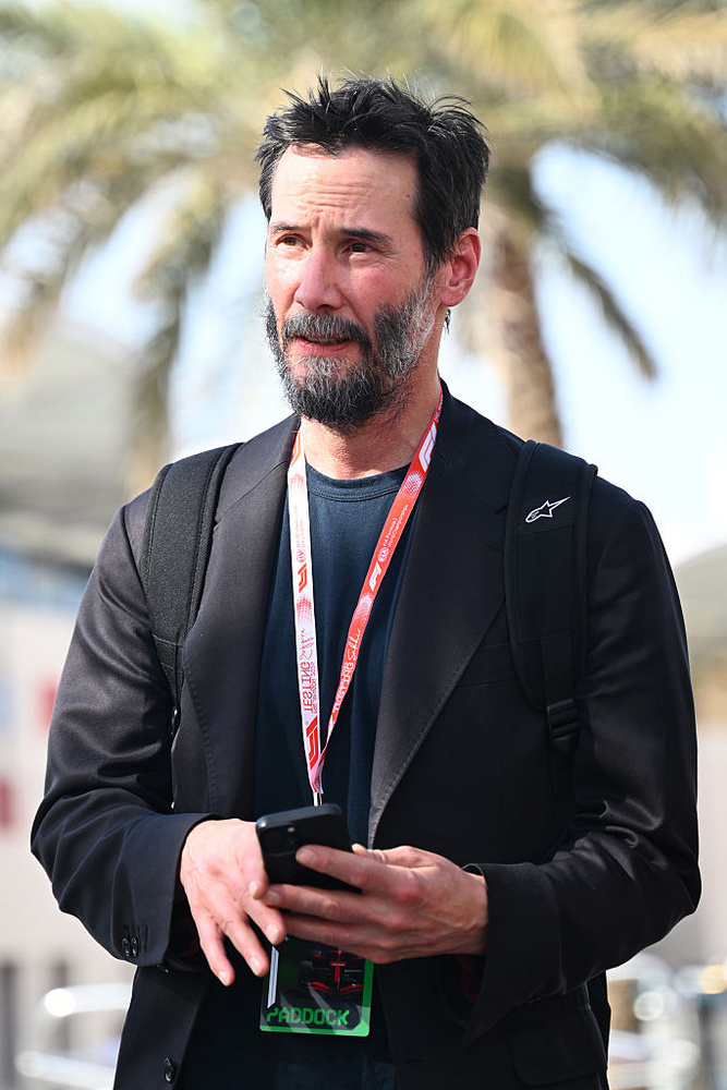 Keanu ReevesA színész 2008-ban vallott arról, hogy középiskolai évei kifejezetten nehezek voltak a számára, ami ahhoz vezetett, hogy végül kirúgták a középiskolájából.&nbsp;„Az igazgatóval nem jöttünk ki jól egymással