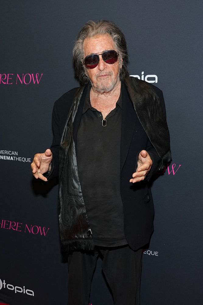 Al PacinoAl Pacino 16 éves korában hagyta ott a középiskolát, hogy szerencsét próbáljon a New York-i színházéletben