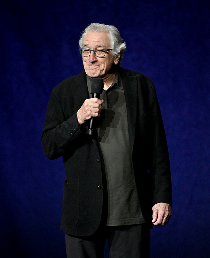 Robert De NiroCsakúgy, mint sok pályatársa, Robert De Niro is a színészi karrierje érdekében hagyta ott a tanulmányait.&nbsp;„Sok szempontból előnyömre vált, hogy akkor hagytam ott az iskolát
