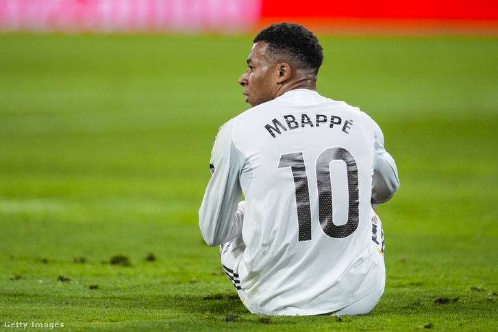 Kylian Mbappé, a Real Madrid játékosa a La Liga EA Sports-mérkőzésen 2025. november 4-én