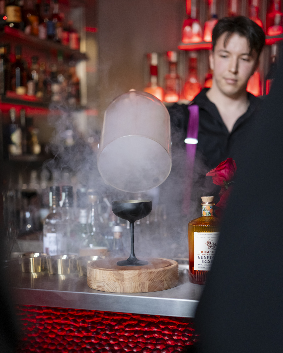 Szondi Ádám bar manager