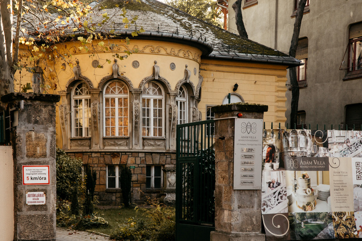 Átépítik a városligeti fasor egyik legcsodásabb villáját
