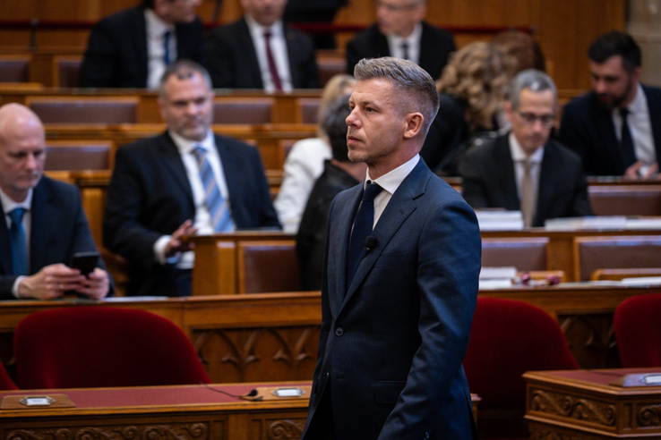 Magyar Péter kemény üzenetet küldött: „Nem lesz többé következmények nélküli ország”