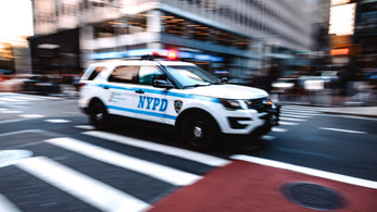 New York egyik legdurvább gyorshajtója egy helyi rendőr