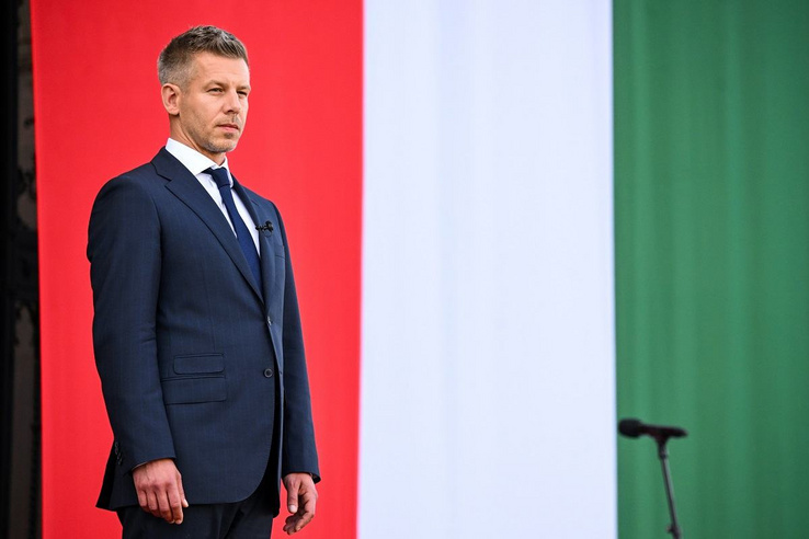 Miután távozott a parlamentből, kíméletlen bánásmódot kért fiára Magyar Péter édesapja