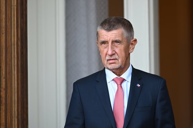 Andrej Babis üzent Magyar Péternek az eskütétele után